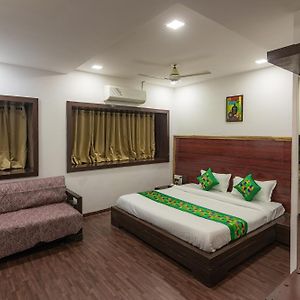 Treebo Shembekars Inn
